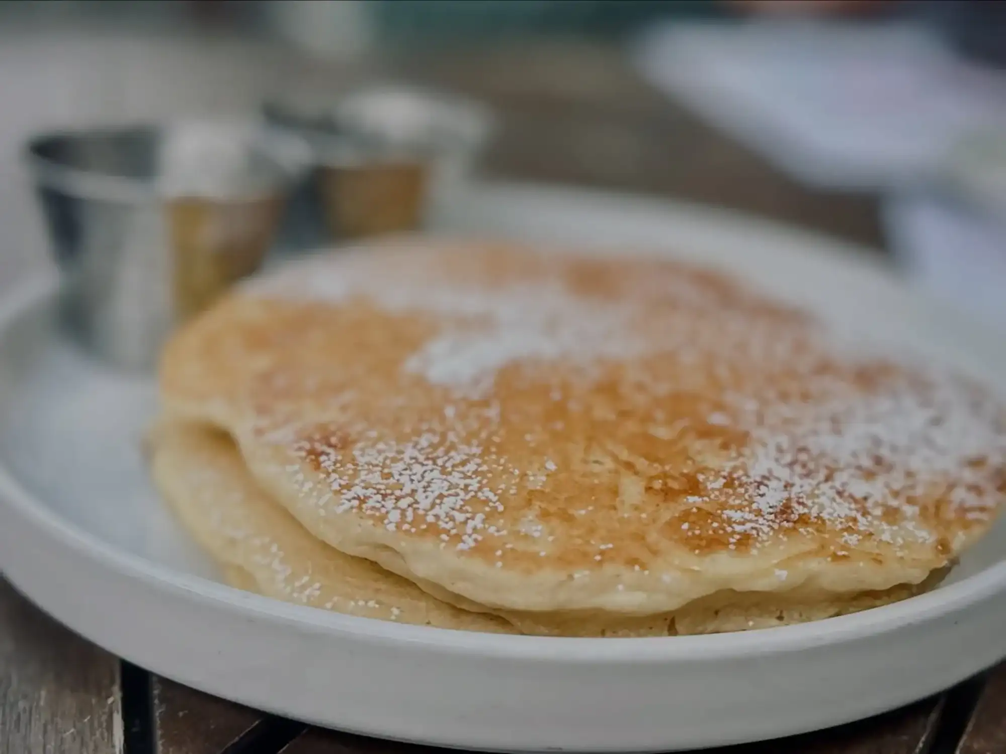 Pancakes powdered sugar